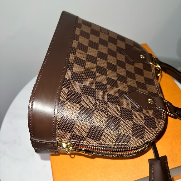Louis Vuitton Alma BB !!SOLD ON MER*CARI!! - Picture 9 of 11